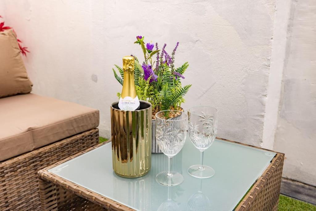 Wild Roses Serviced Apartments - Borough Londra Dış mekan fotoğraf