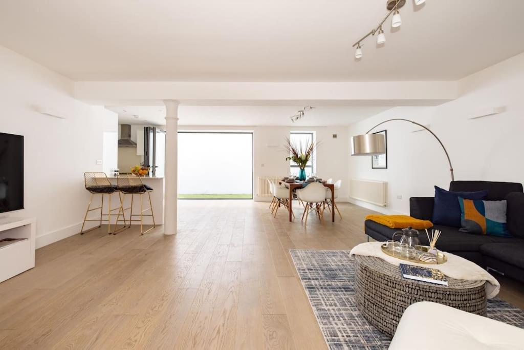 Wild Roses Serviced Apartments - Borough Londra Dış mekan fotoğraf