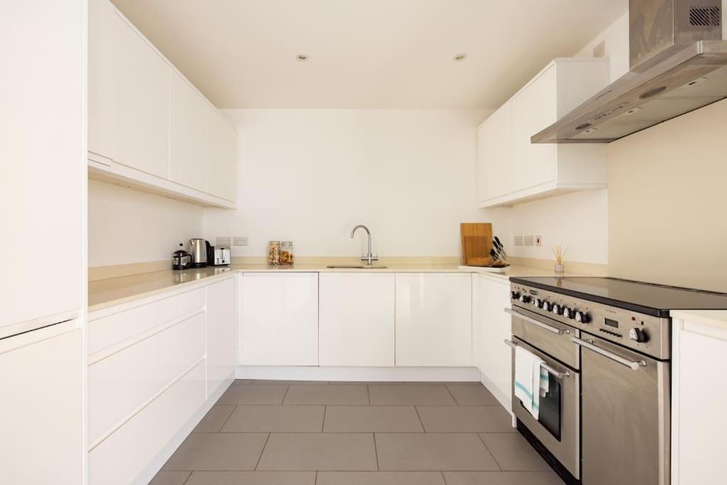 Wild Roses Serviced Apartments - Borough Londra Dış mekan fotoğraf